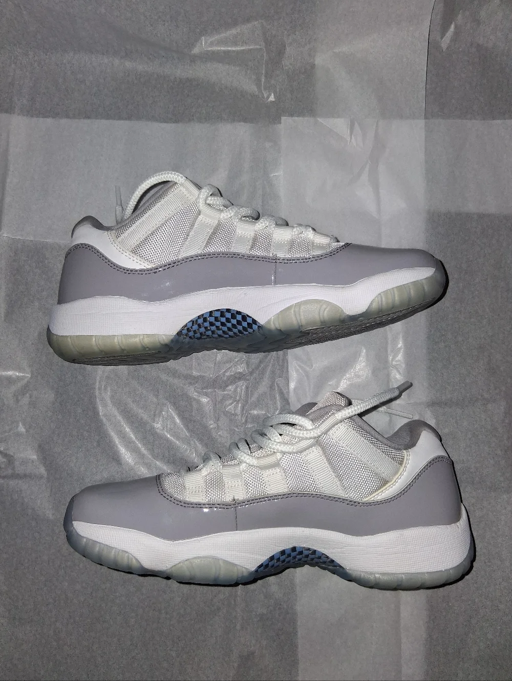 Jordan 11 Retro Low Cement Grey Sneakers, Women 8